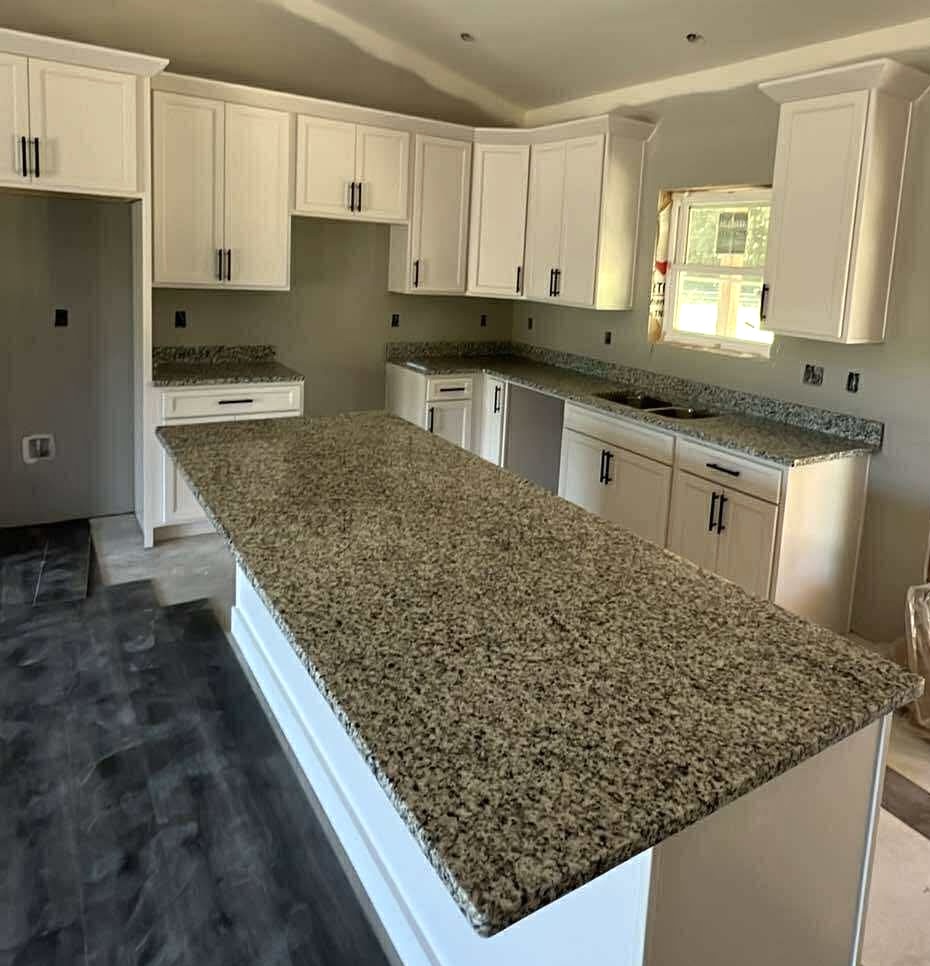 Luna Pearl Granite